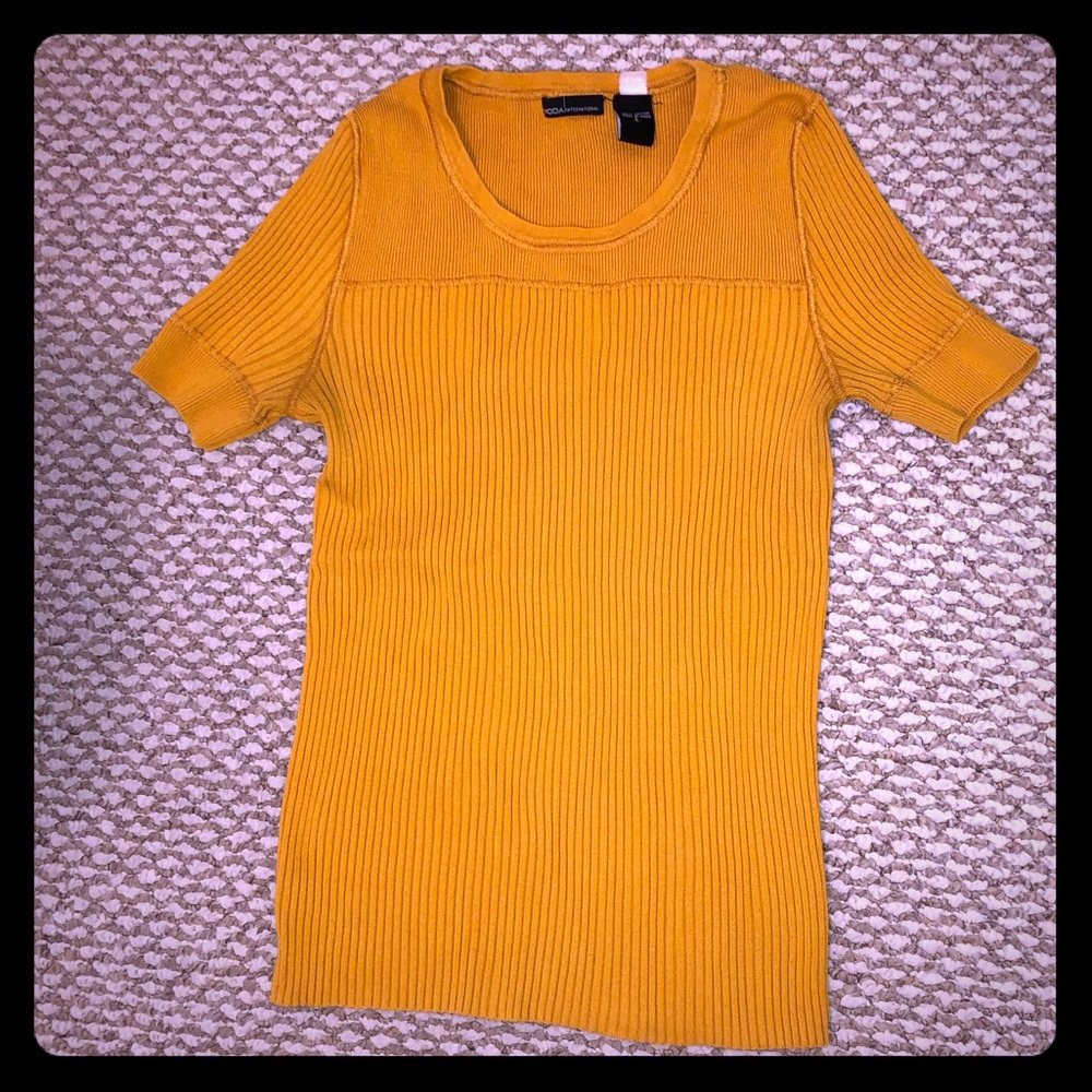 Beautiful gold knit sweater